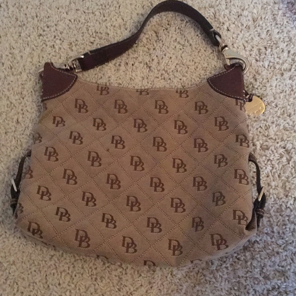 Hand bag